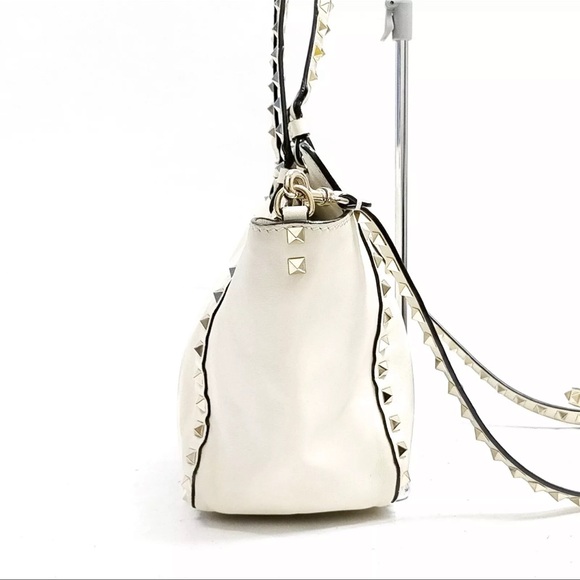 AUTH Valentino Soft White Rockstud Tote - Picture 2 of 8